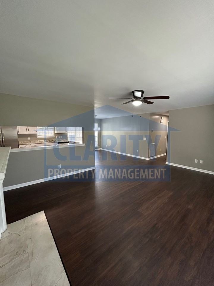 6520 Sandswitch Rd - Photo 4 of 17