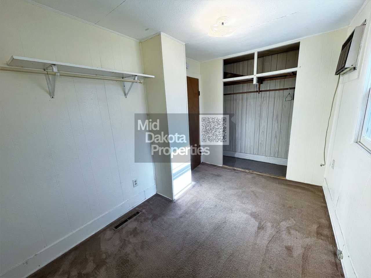 716 W Ash Ave - Photo 3 of 8