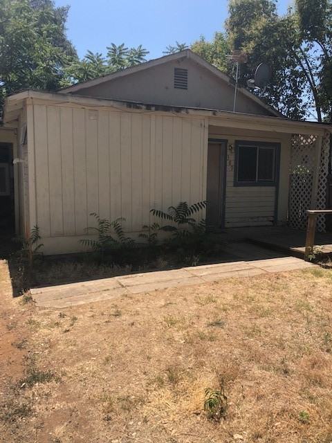 389 Manzanita Ln - Photo 3 of 23