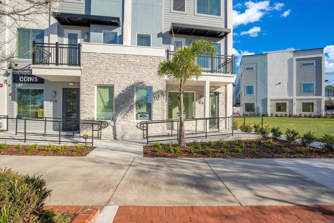 320 Center Lake Ln - Photo 2 of 50