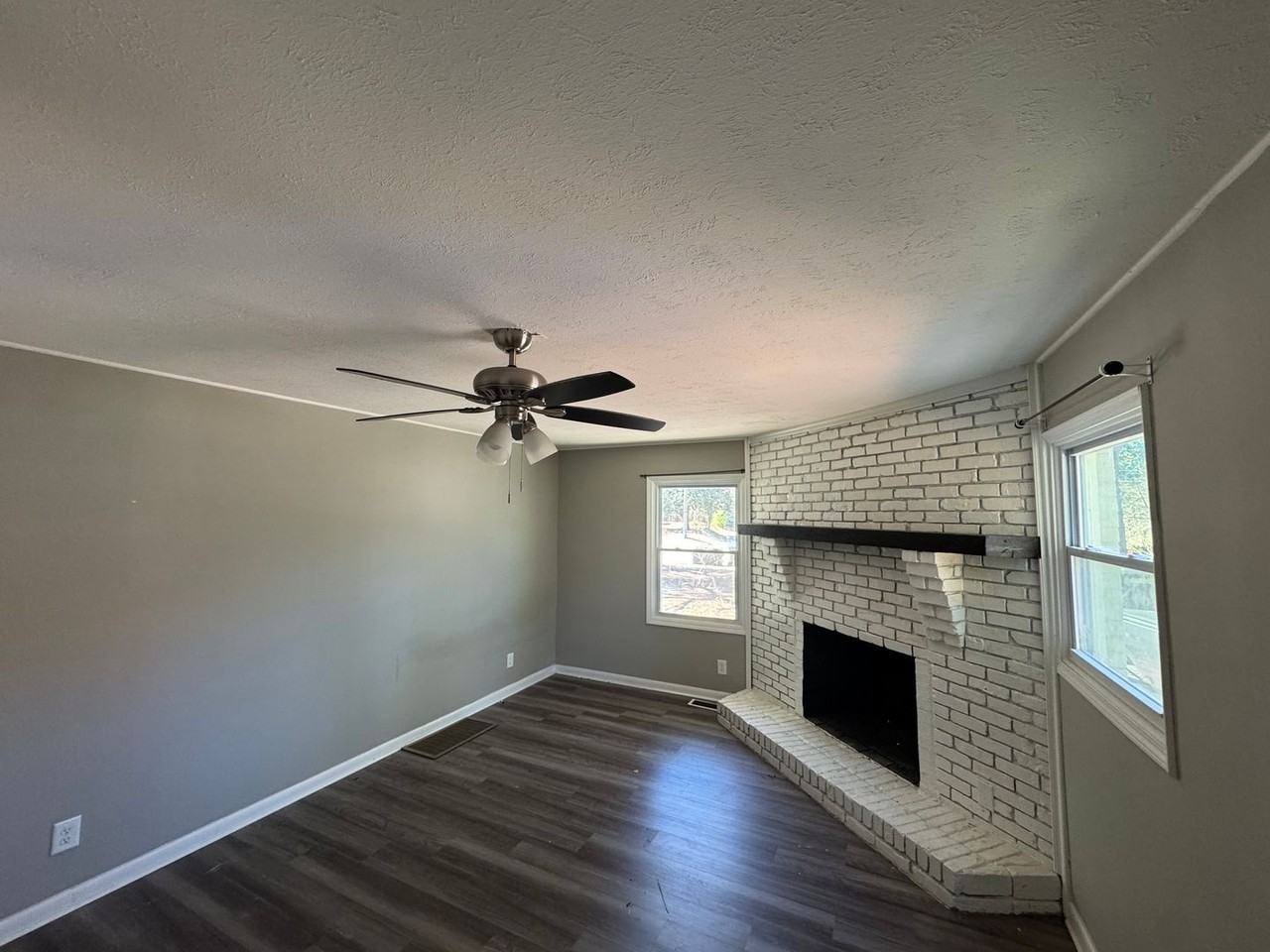 2518 Vestal Ave - Photo 2 of 14