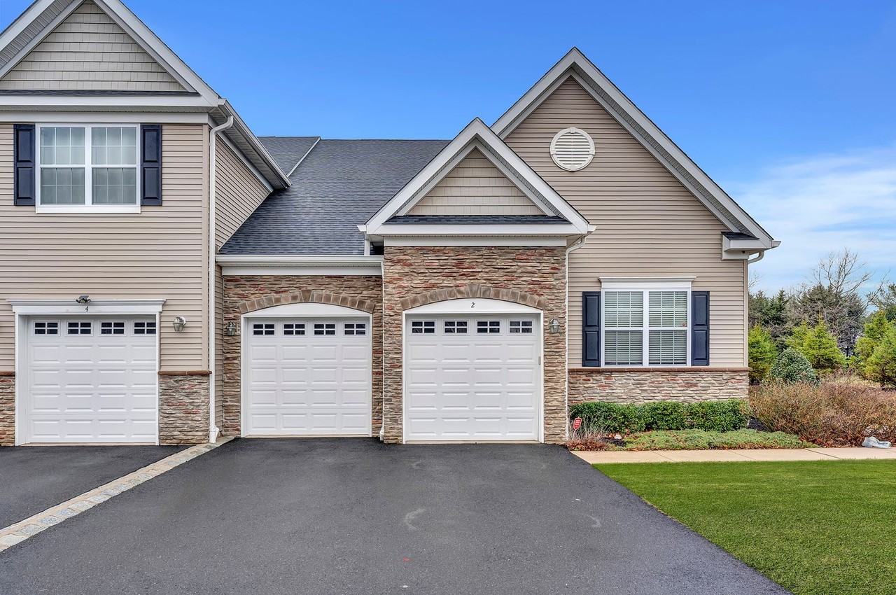 2 Gables Way - Photo 2 of 25