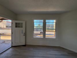 featured image of 236 E Broad St #236