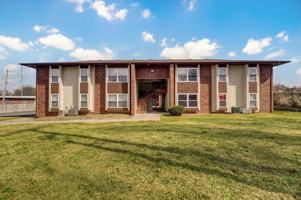 featured image of 2940 N East Ave