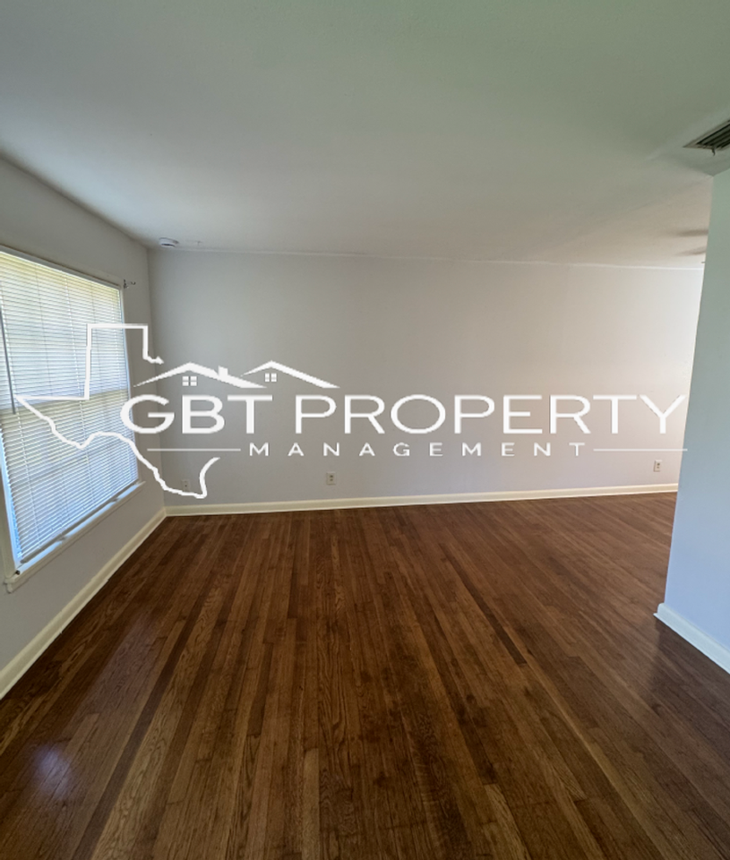 10632 Aledo Dr - Photo 3 of 14