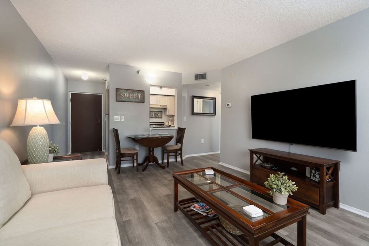 The Flats at Bradenton - Photo 4 of 15