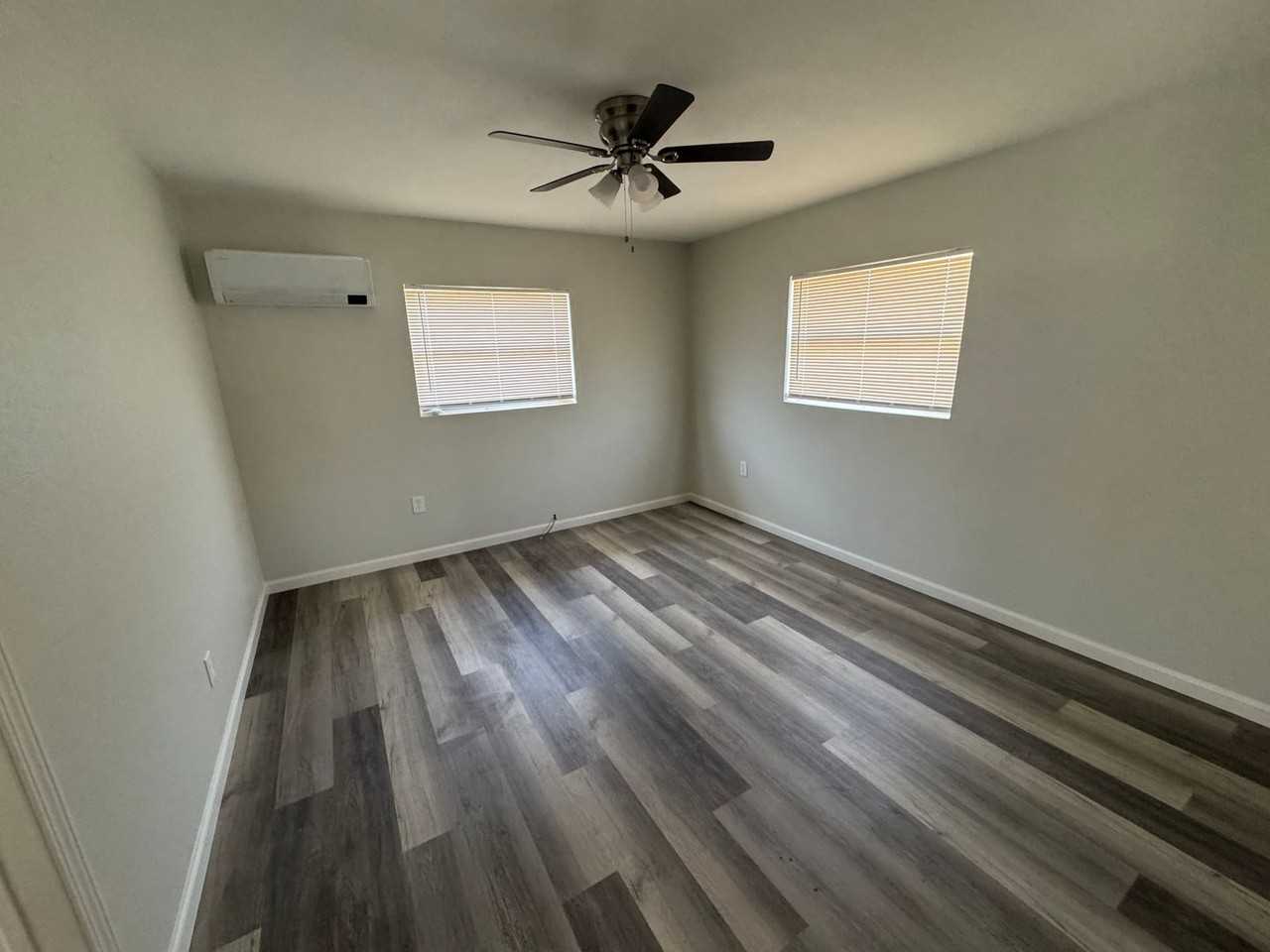 2402 S 20th St #A - Photo 4 of 12