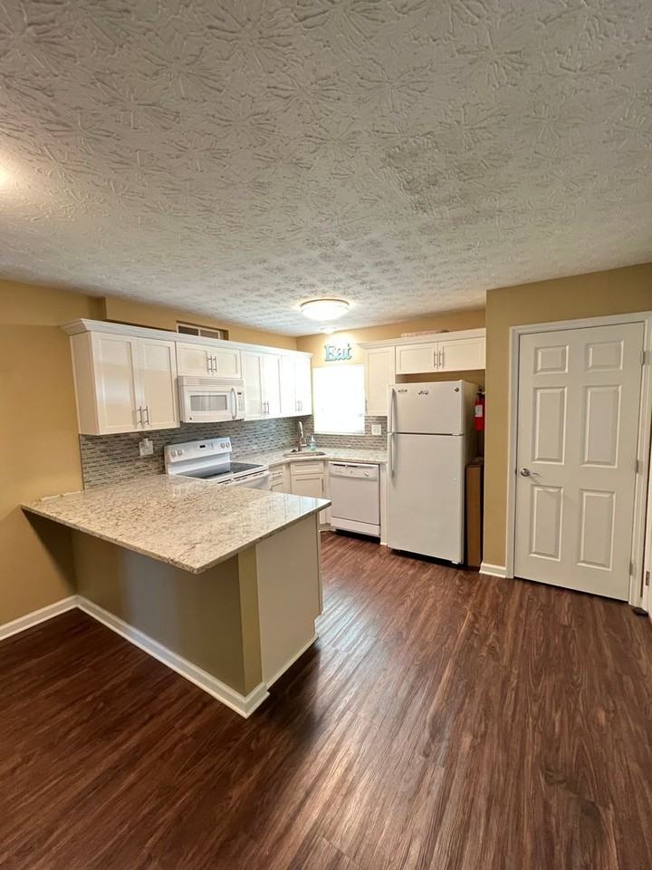 1950 Paine Ave - Photo 2 of 11