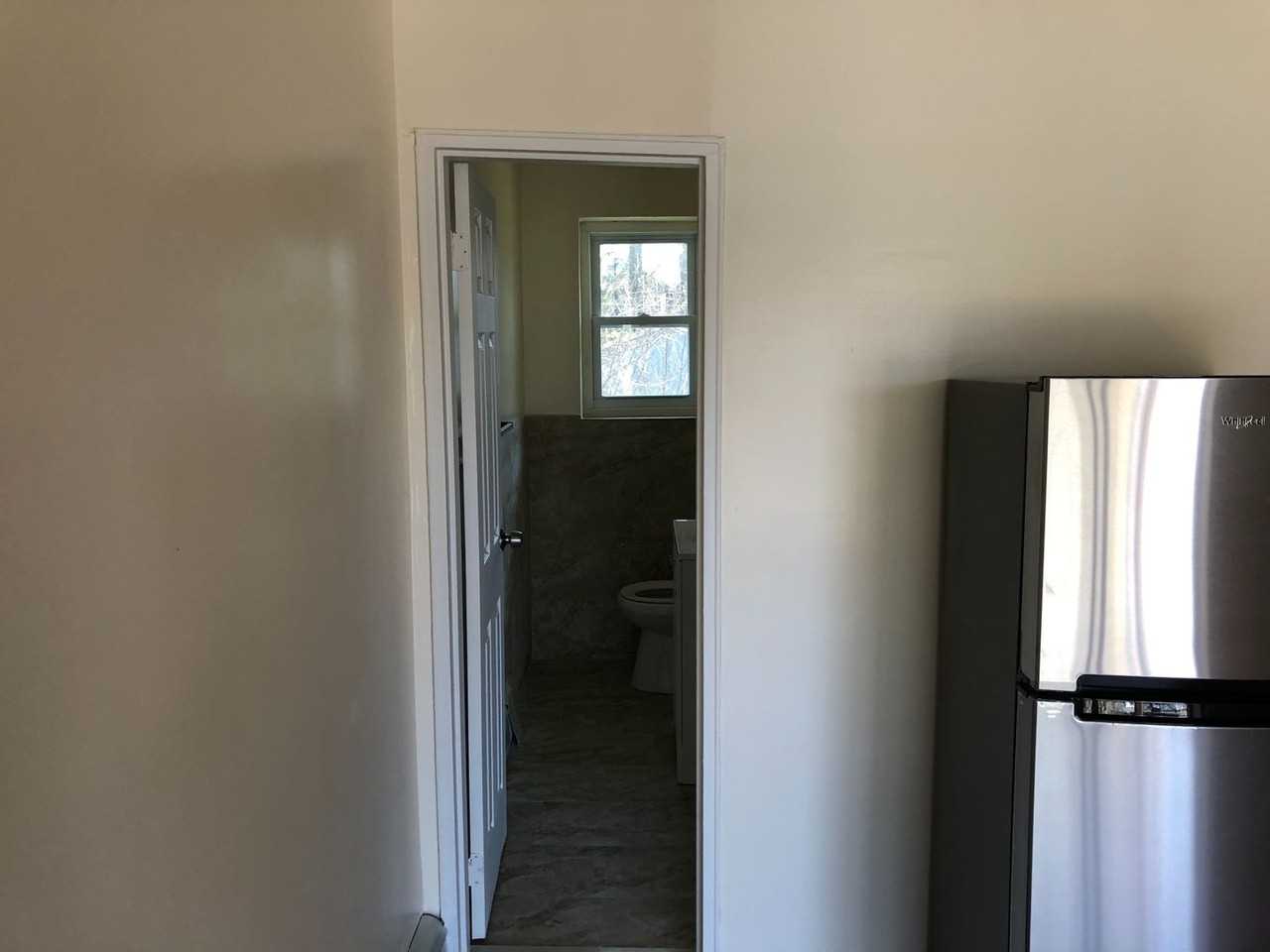 200 Irvington Ave - Photo 3 of 7