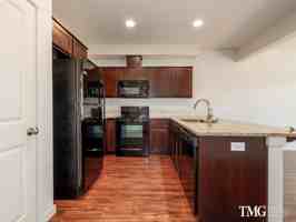 featured image of 710 Nw 7th Ave