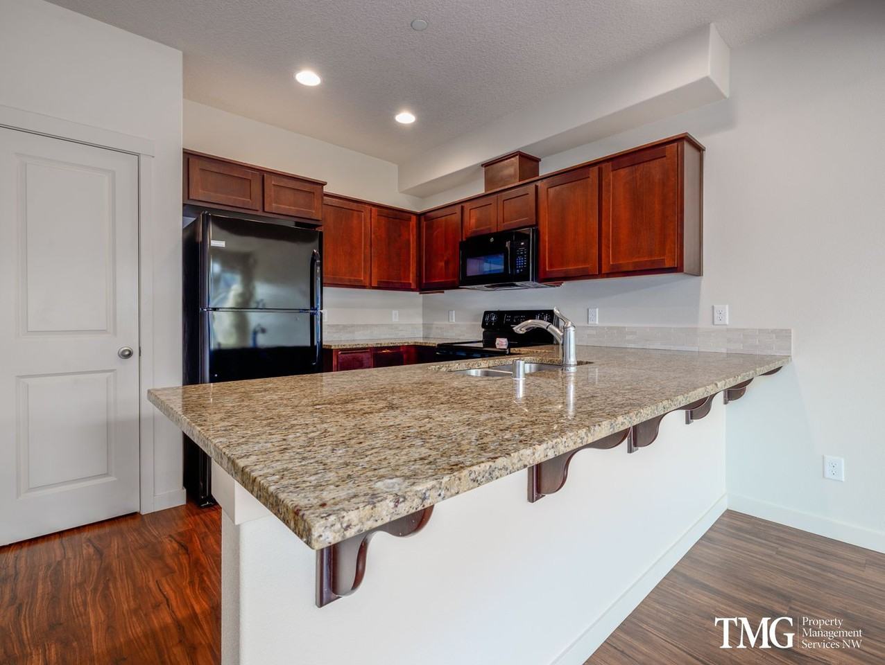 7th Avenue Townhomes - Photo 2 of 16
