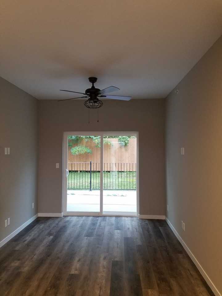 135 Residence Quarters #F - Photo 5 of 18