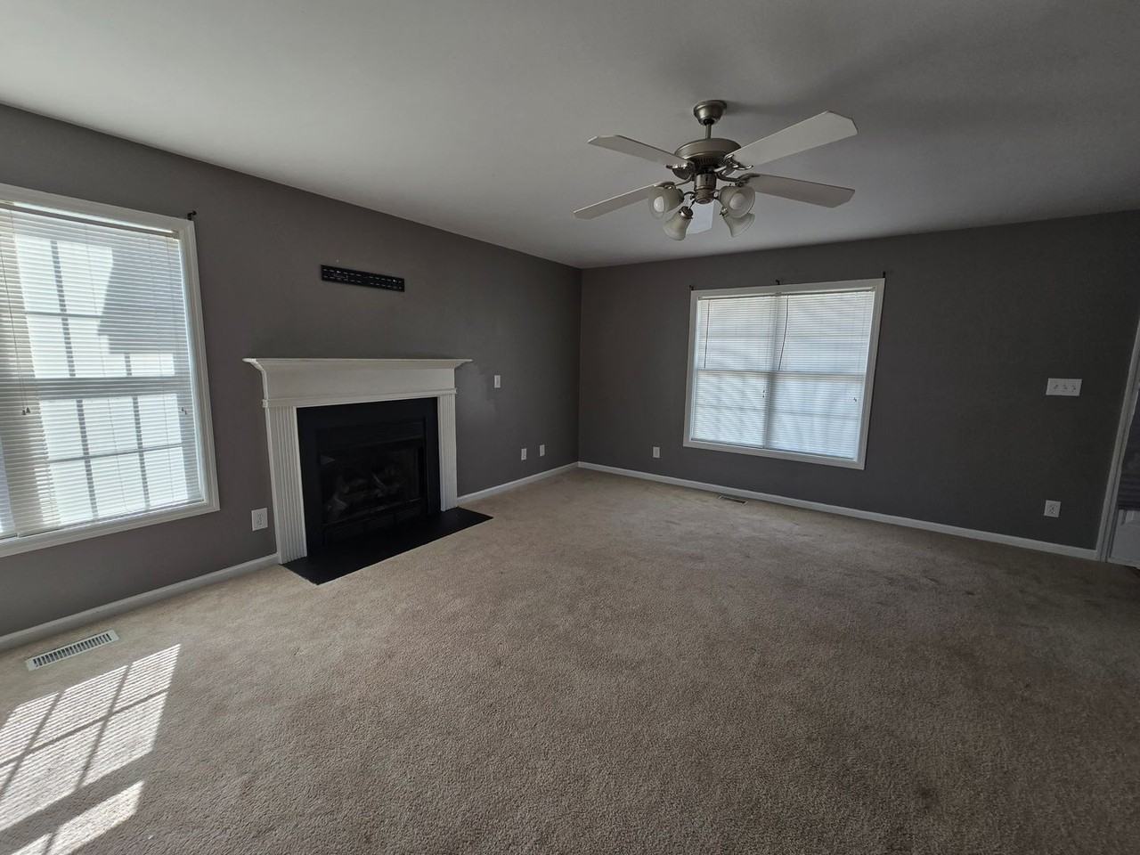 2935 High Plains Dr - Photo 3 of 24
