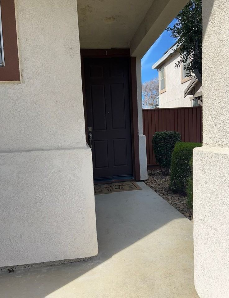 200 Troon Ct - Photo 2 of 16