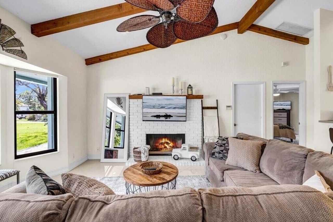 13431 153rd Rd N - Photo 3 of 18