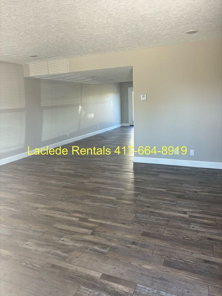 745 Howard Dr - Photo 3 of 11