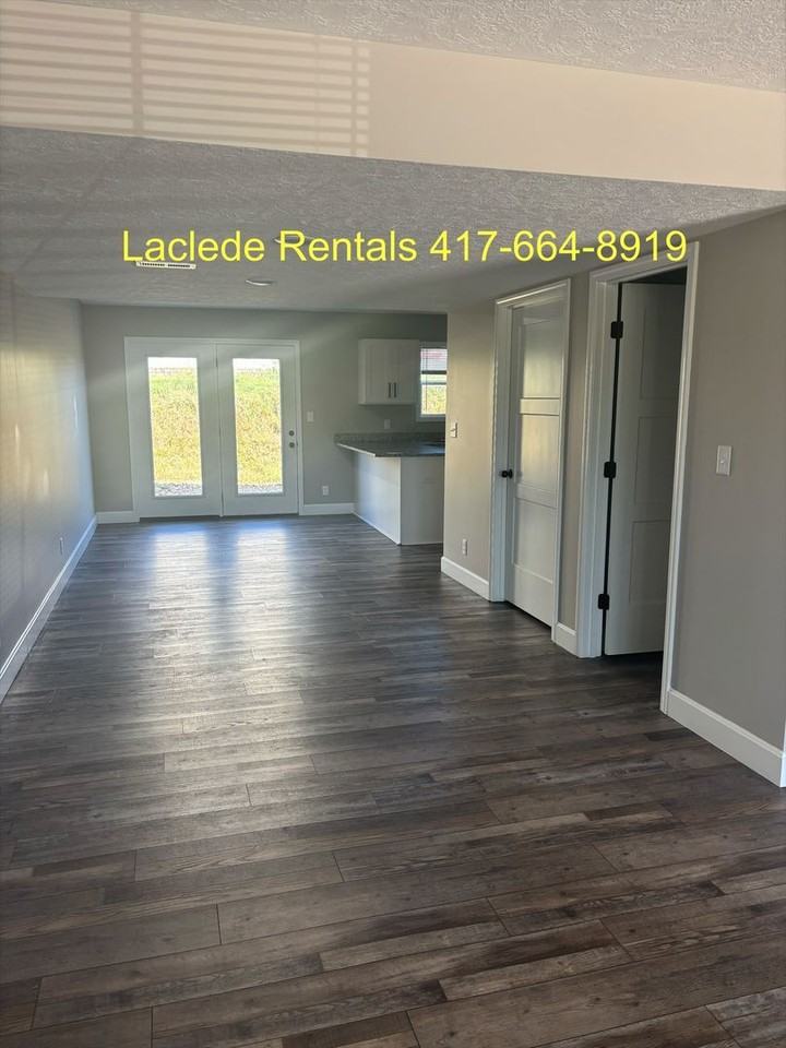 745 Howard Dr - Photo 4 of 11