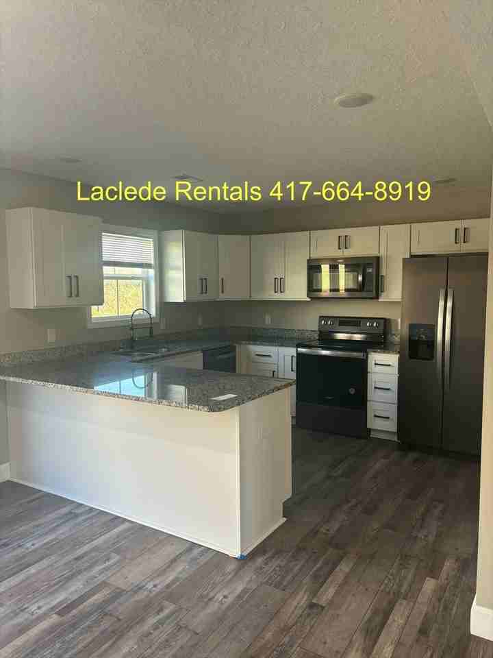 745 Howard Dr - Photo 5 of 11