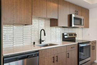 2701 Rockefeller Ave - Photo 1 of 1