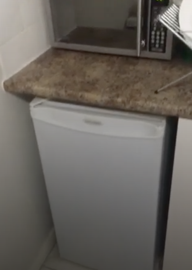 216 Keele St - Photo 5 of 11