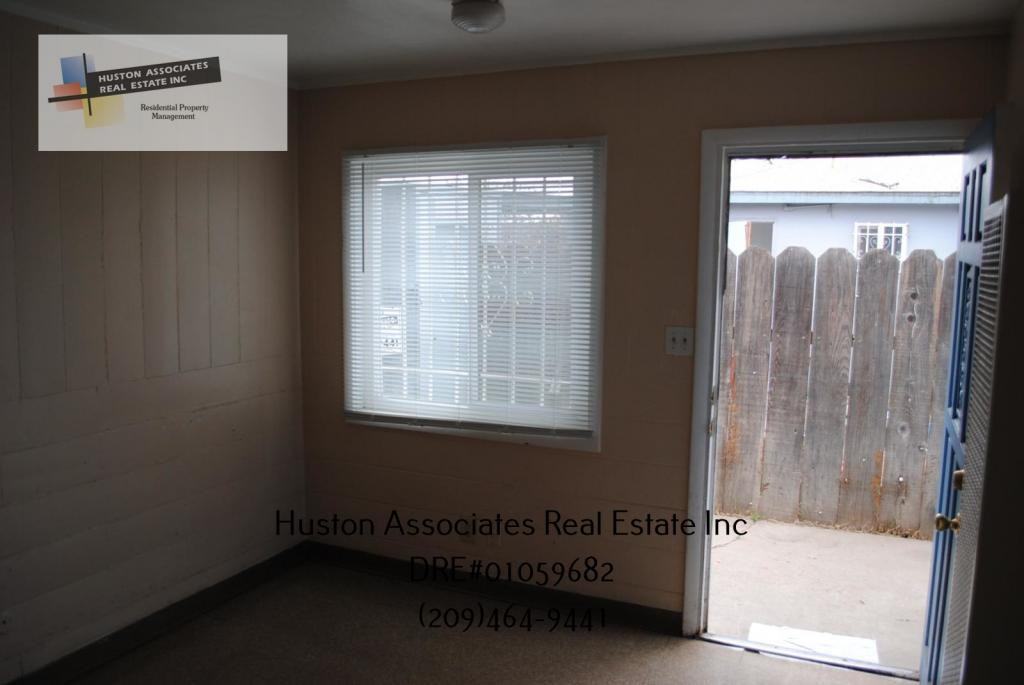 1314 Williams St - Photo 2 of 5