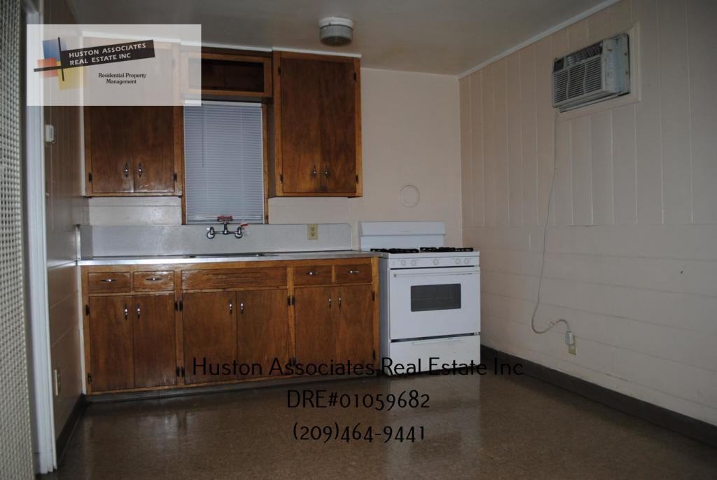 1314 Williams St - Photo 3 of 5