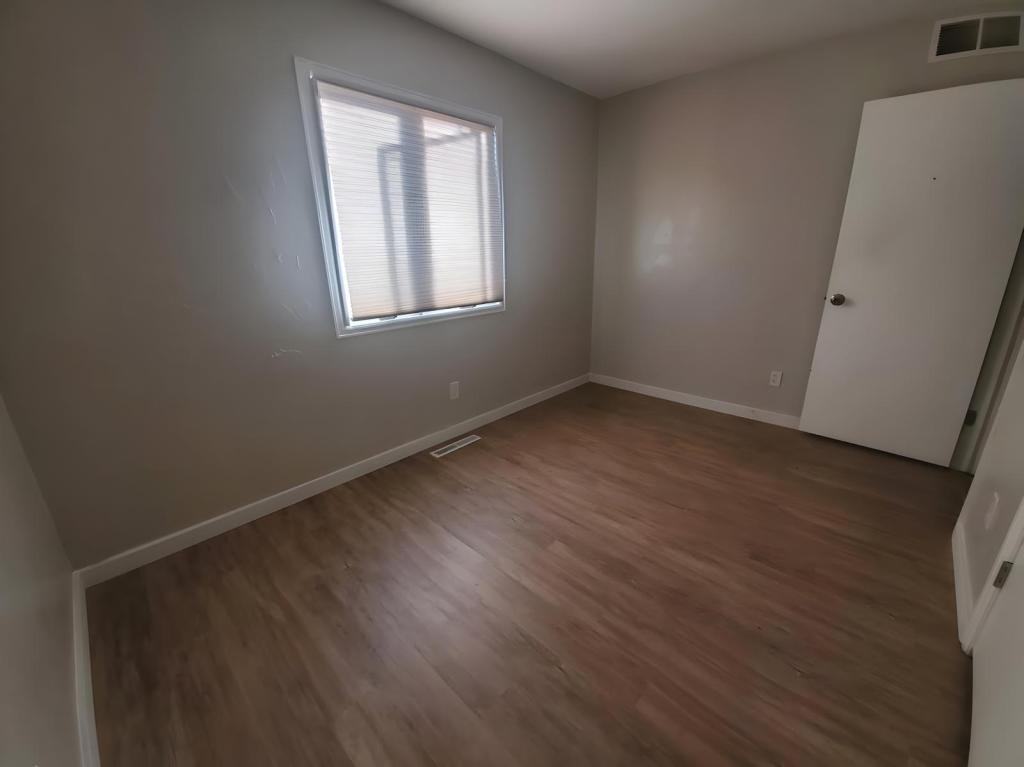 625 Sundisk Dr - Photo 2 of 6