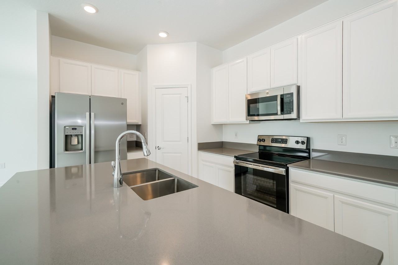 519 Patton Loop - Photo 5 of 16