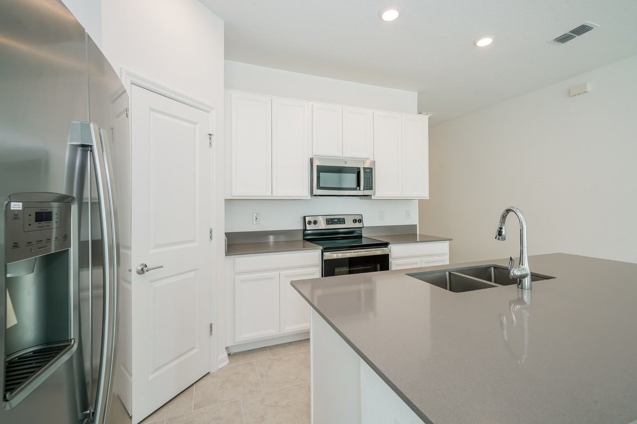 519 Patton Loop - Photo 6 of 16