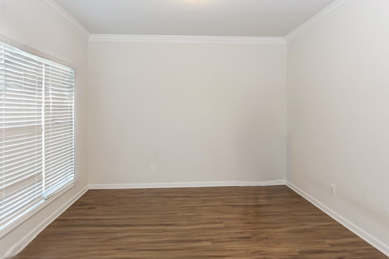 12917 Tallulah Dr - Photo 2 of 26