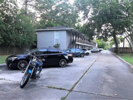 featured image of 520 E Lagrange St #7