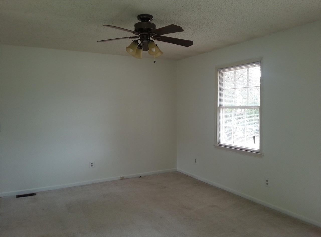 116 Eleta Dr - Photo 3 of 12