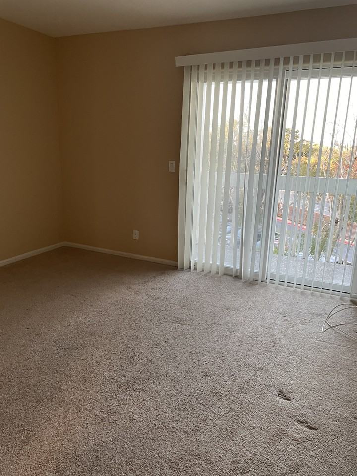 225 S Ventura Rd #100 - Photo 7 of 19