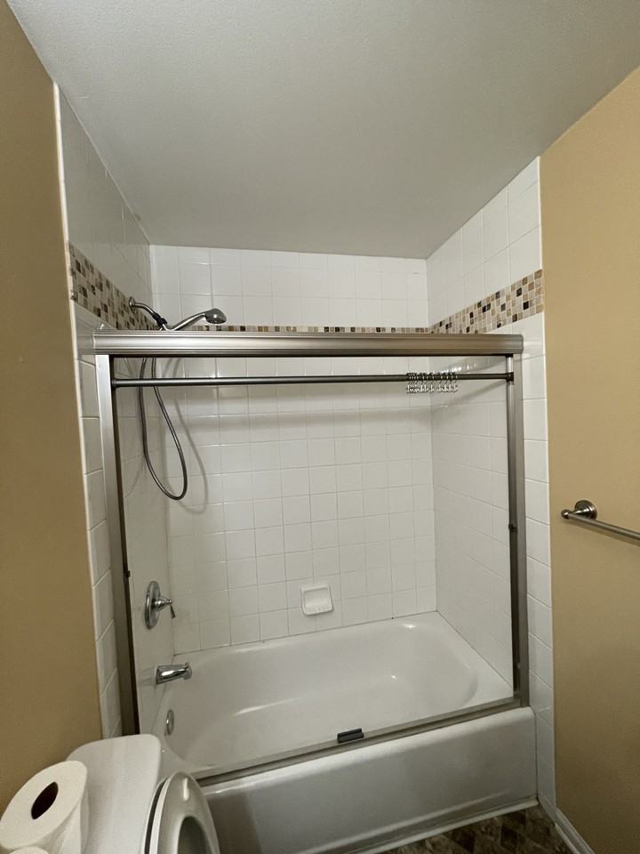 225 S Ventura Rd #100 - Photo 2 of 19