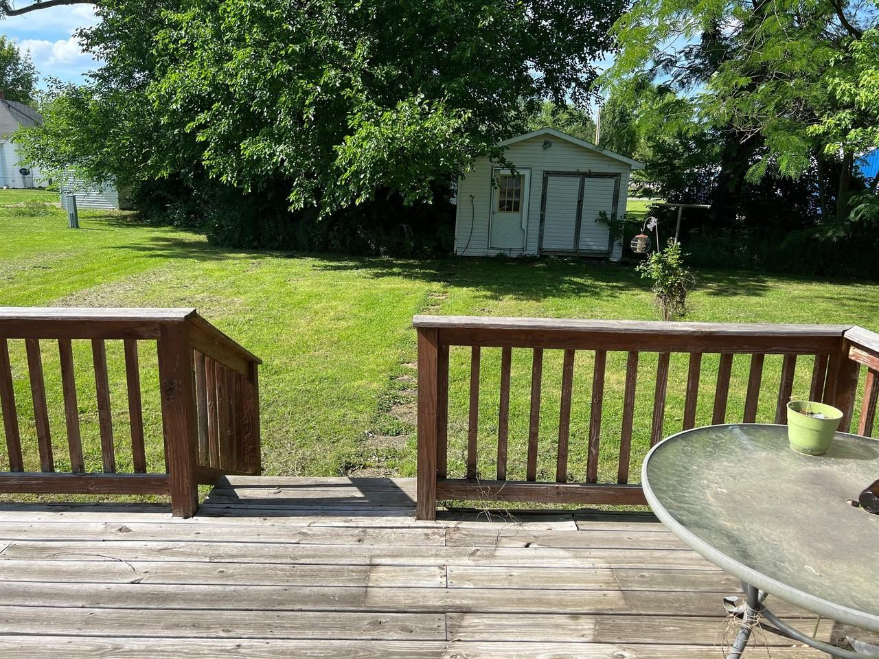 206 E North St - Photo 2 of 10