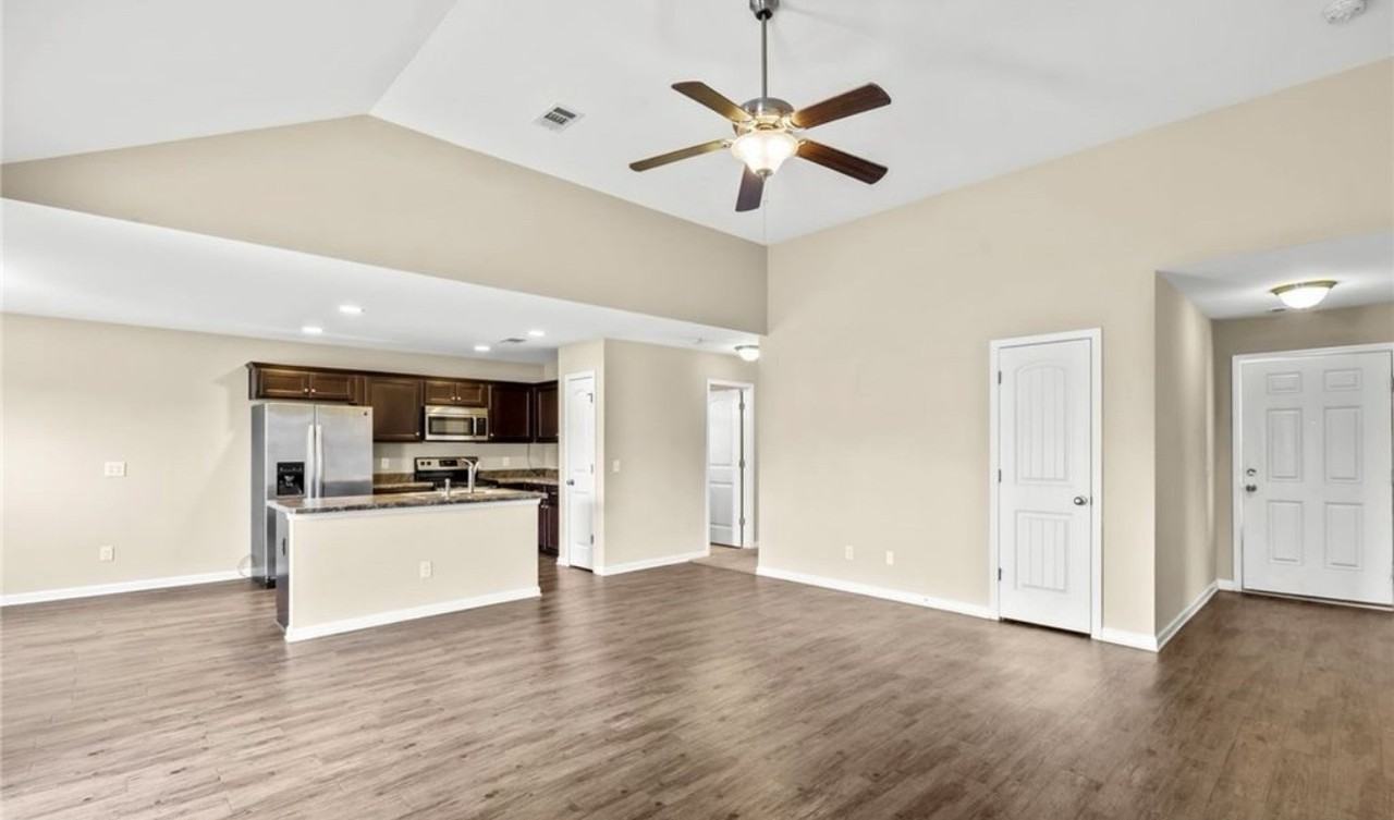 345 Abigail Cir - Photo 3 of 17