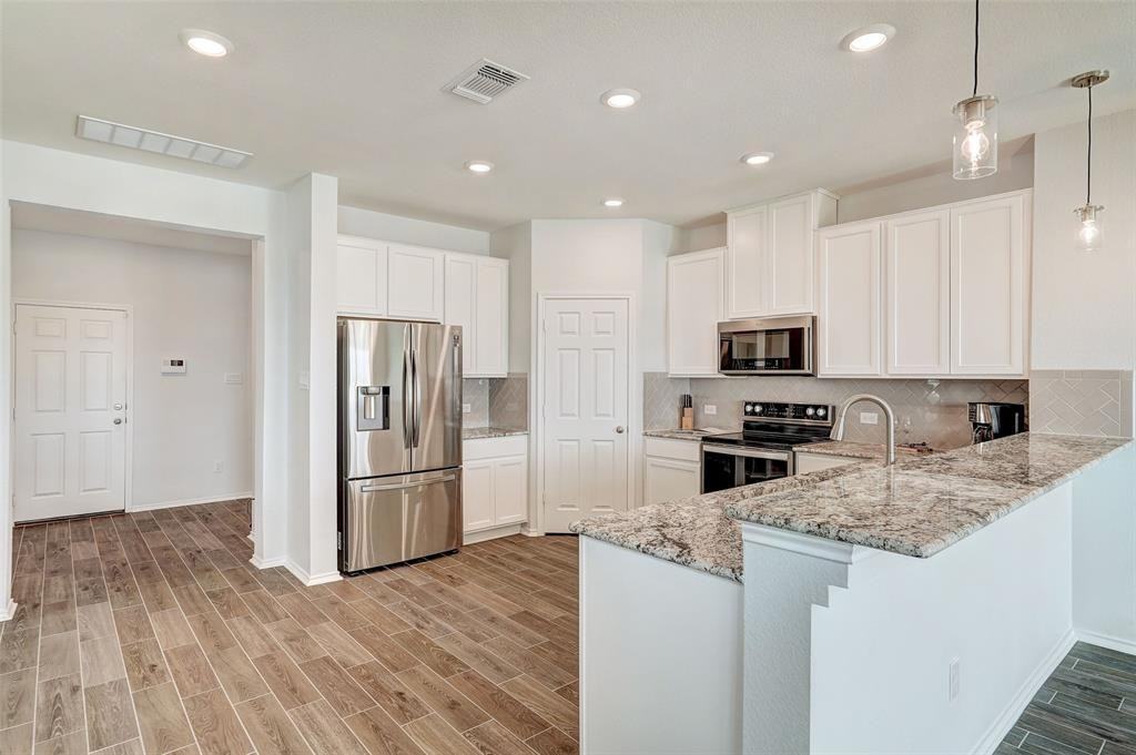 524 Barbary Coast Cv - Photo 5 of 12