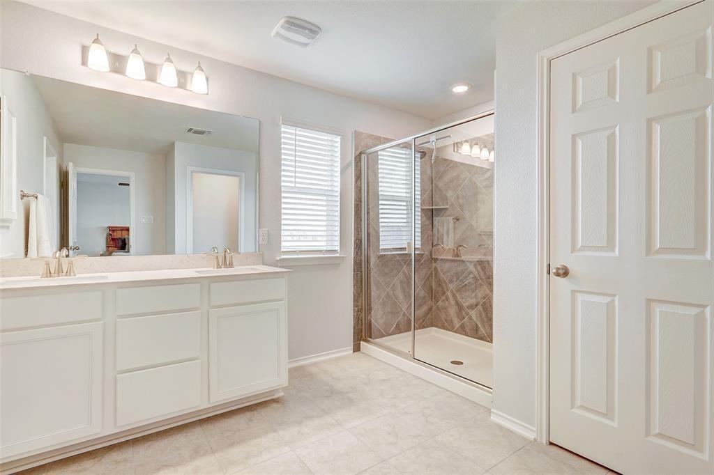 524 Barbary Coast Cv - Photo 3 of 12