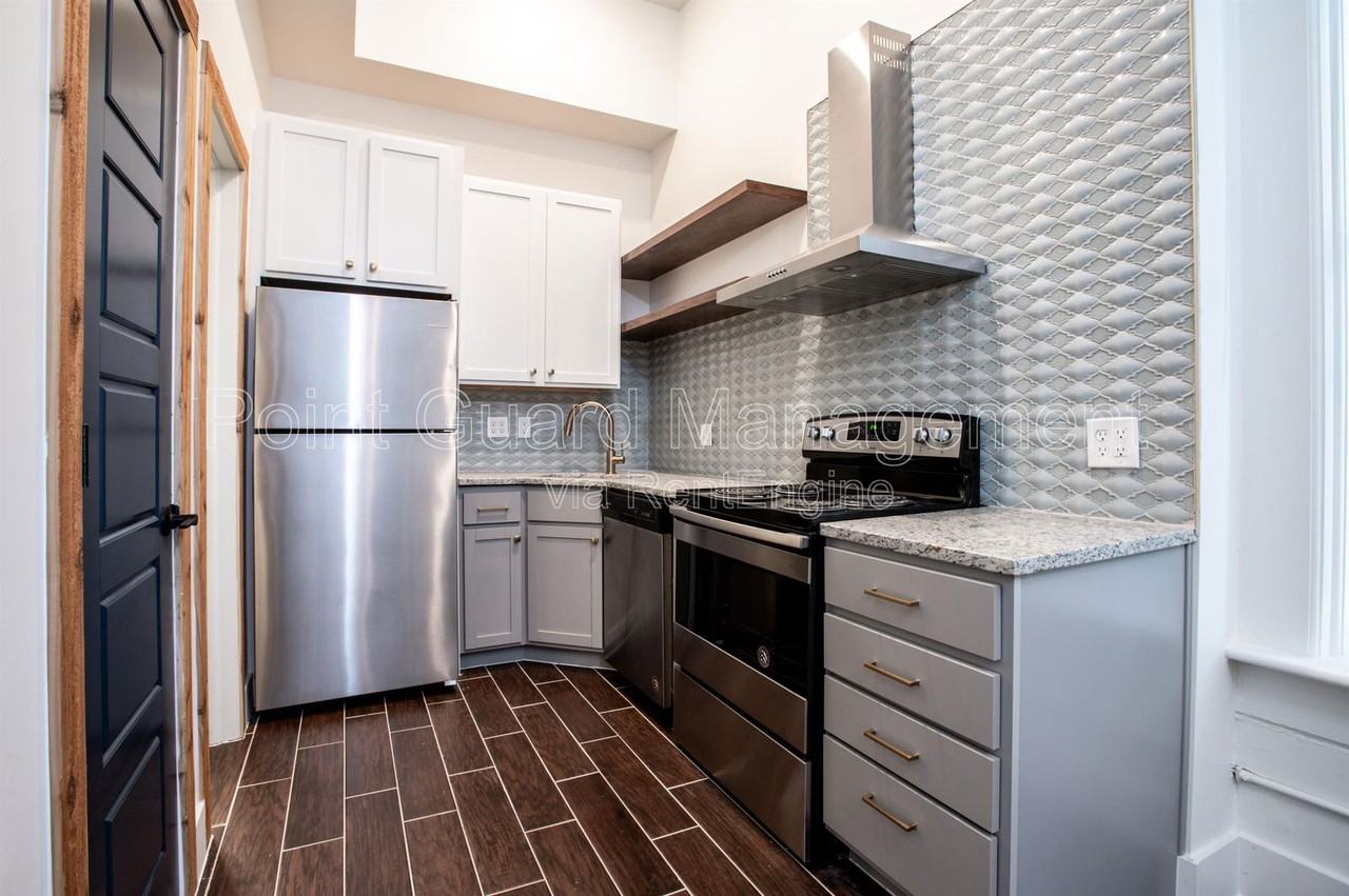 300 N Main St #215 - Photo 5 of 31