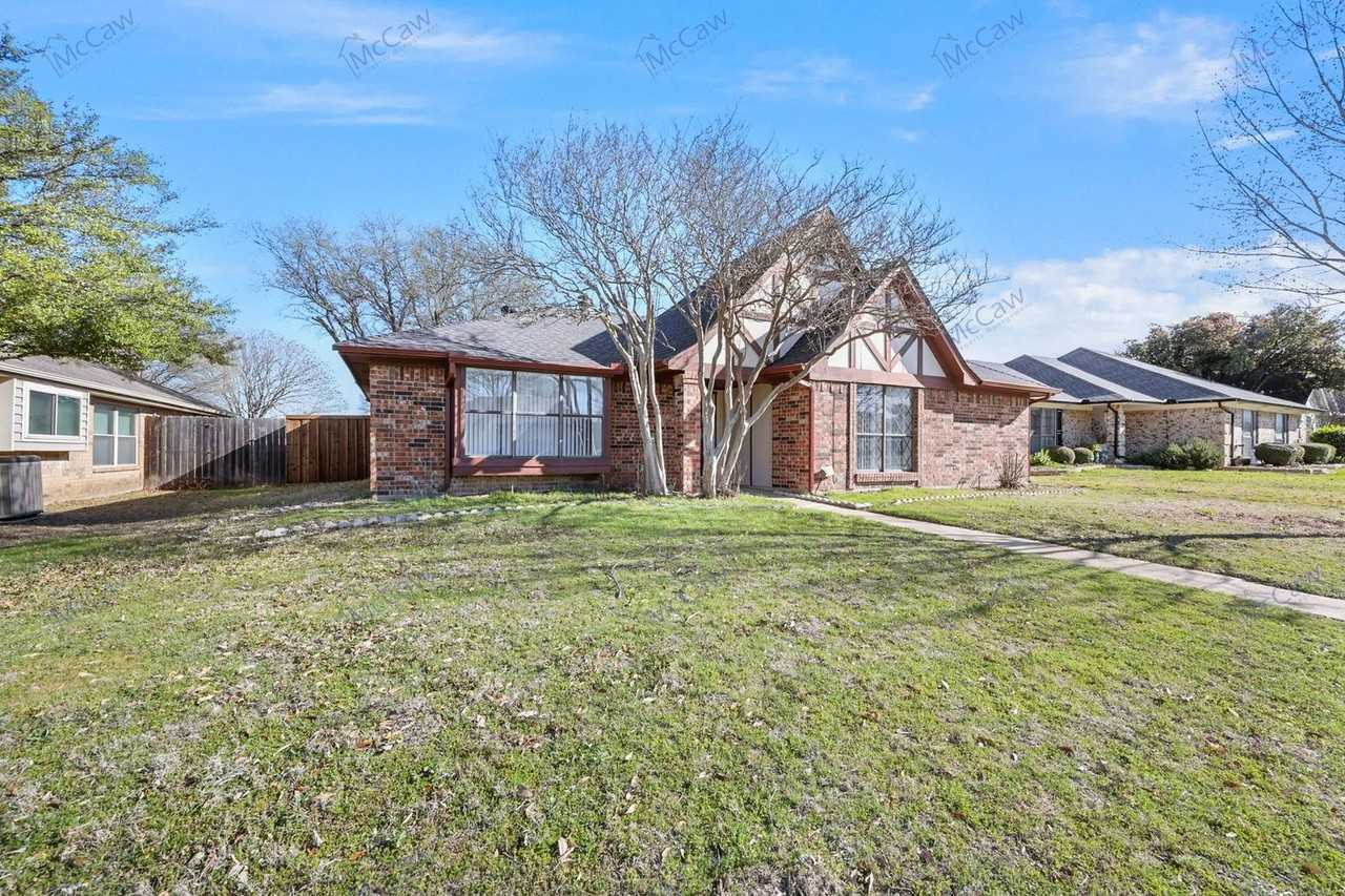 1311 Marigold Dr - Photo 2 of 21