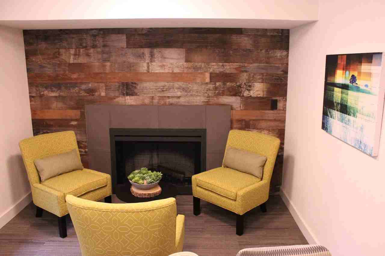 #304 EDGEWOOD MANOR - Photo 3 of 6