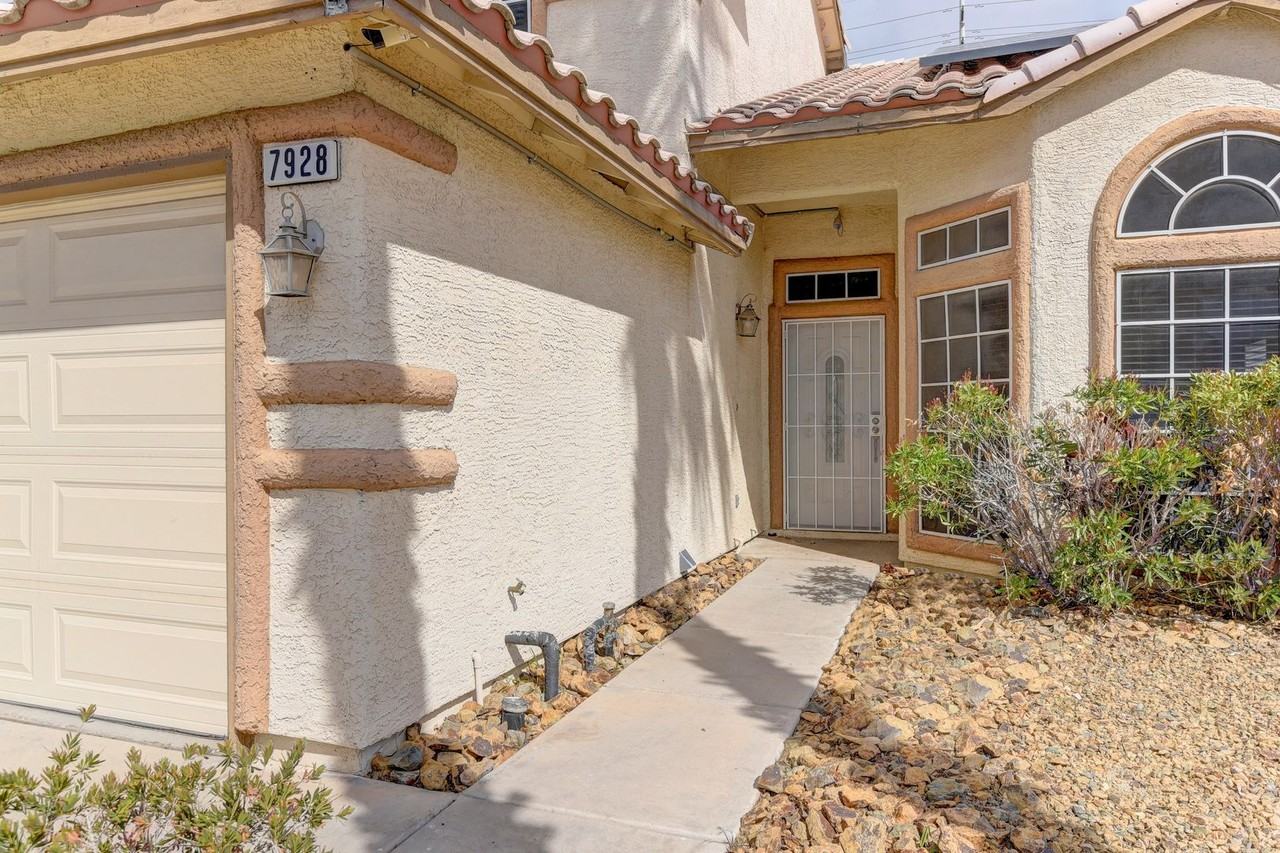 7928 Villa Finestra Dr - Photo 4 of 24