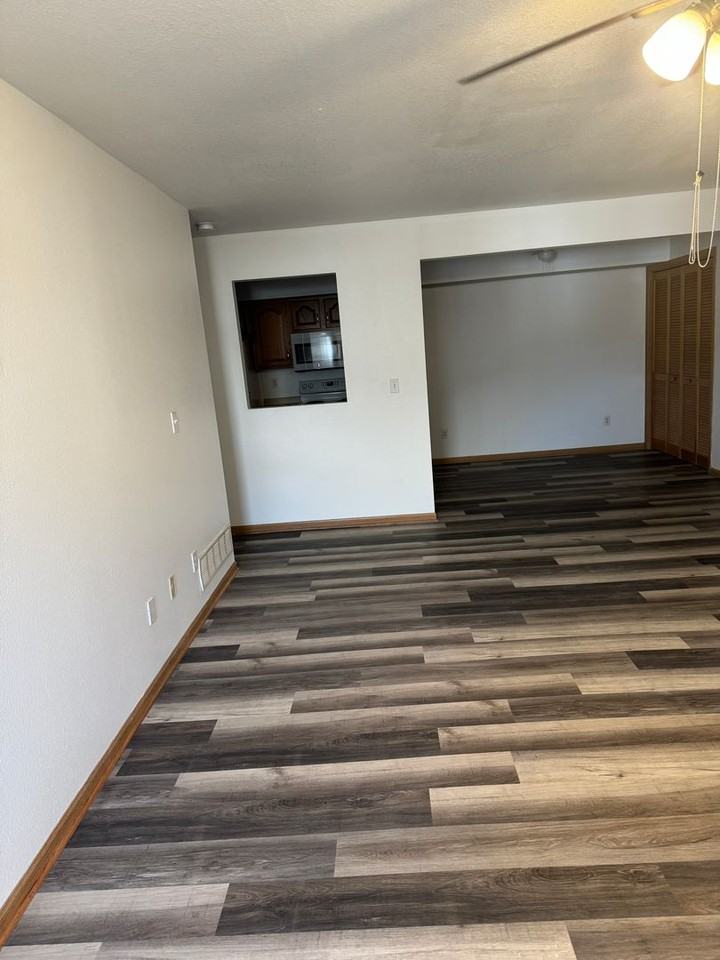 Boulder Ridge Apartments and Townhomes - Photo 4 of 8