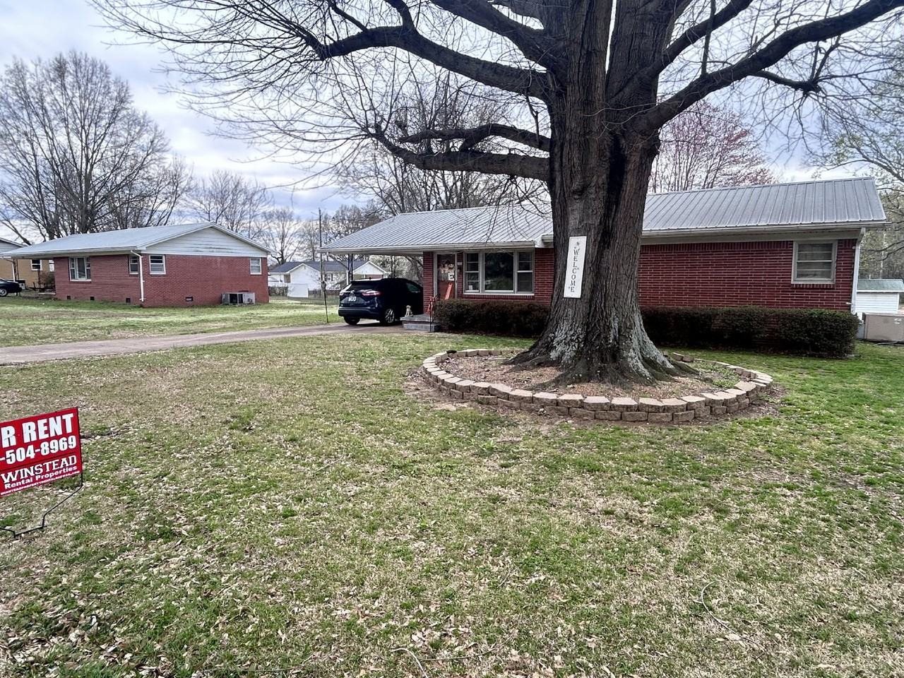 146 Fairview Drive - Photo 2 of 15