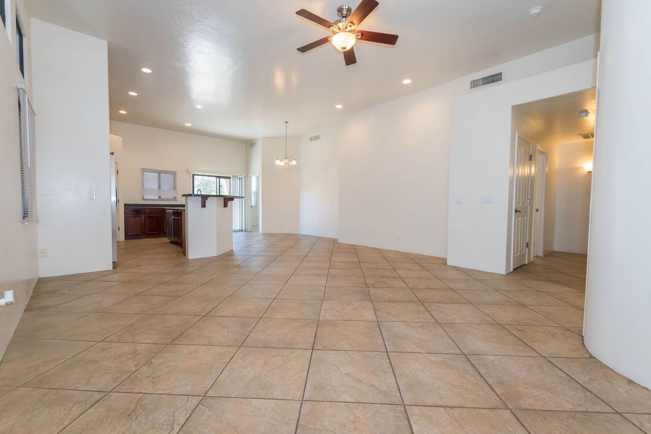 2022 Knowlton St - Photo 2 of 41