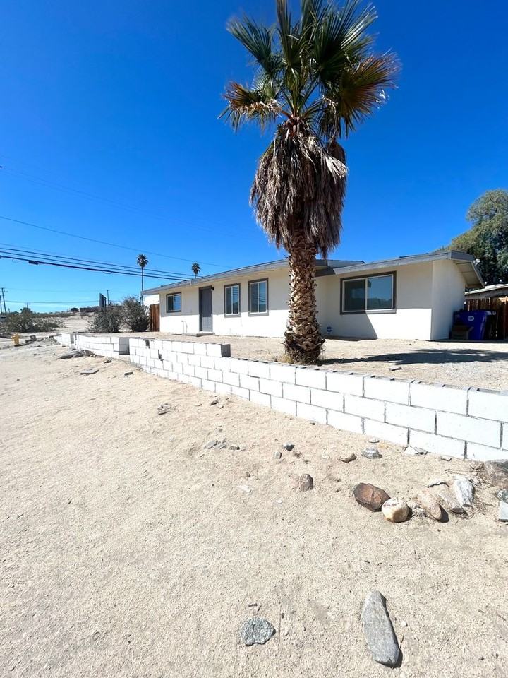 5834 Ocotillo Ave - Photo 2 of 15