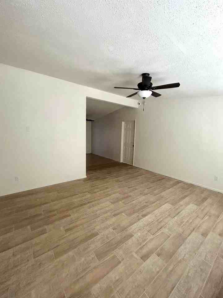 5834 Ocotillo Ave - Photo 4 of 15