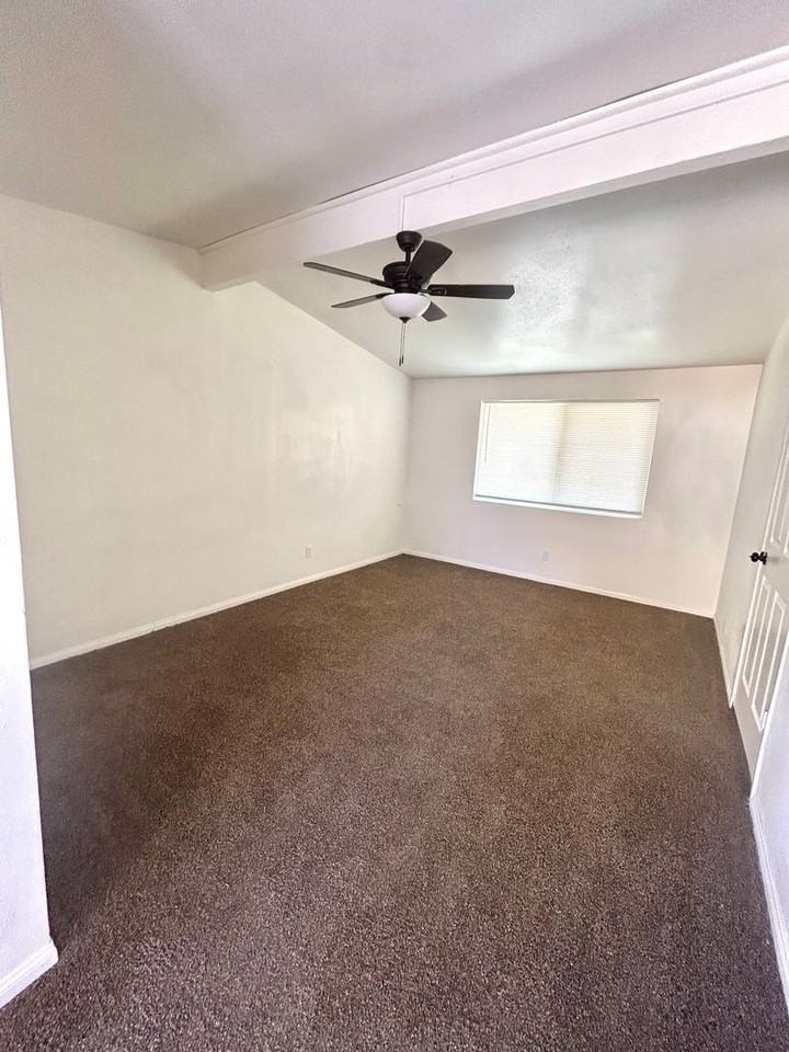 5834 Ocotillo Ave - Photo 7 of 15