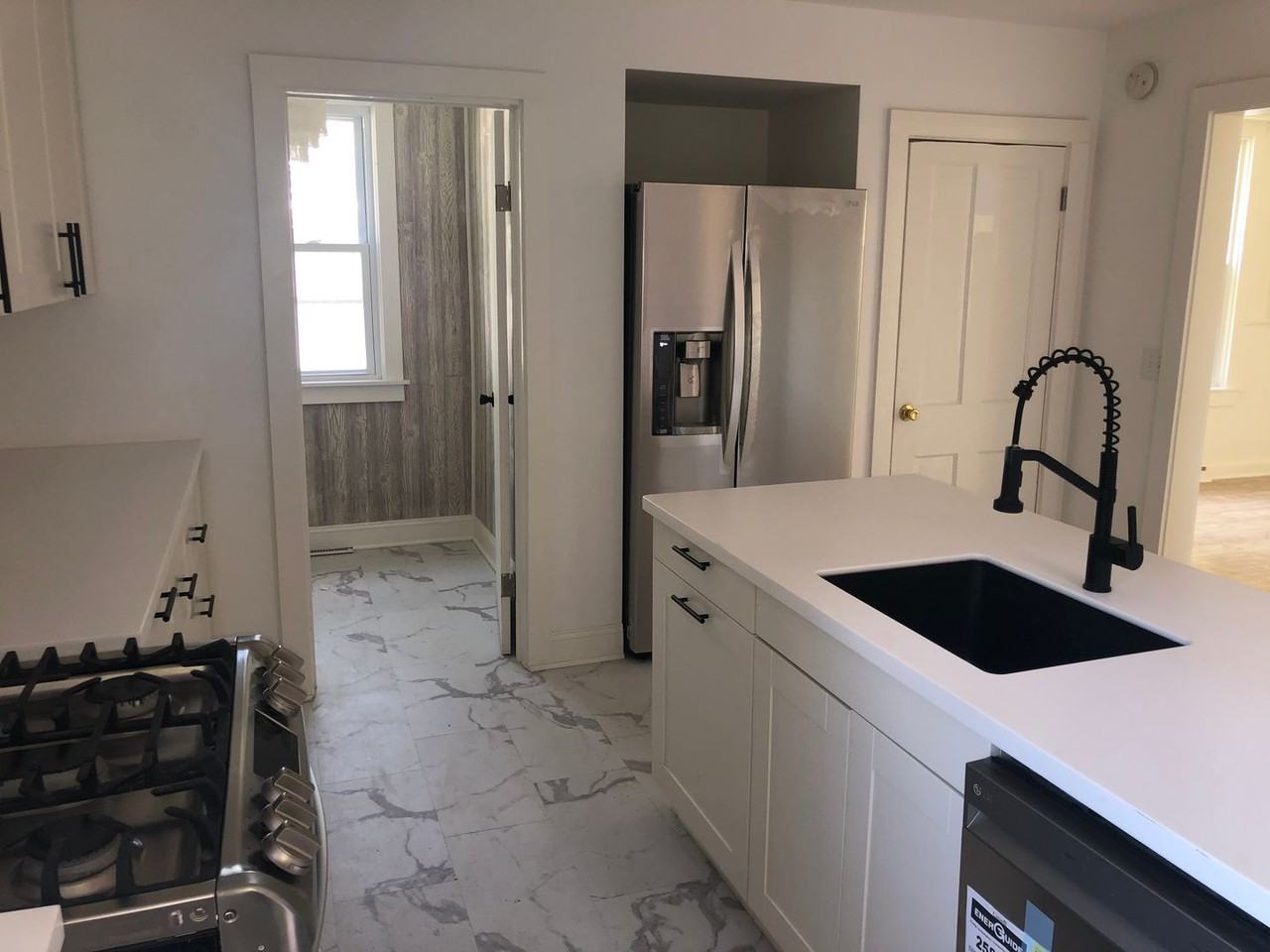 6706 3rd Ave - Photo 5 of 50