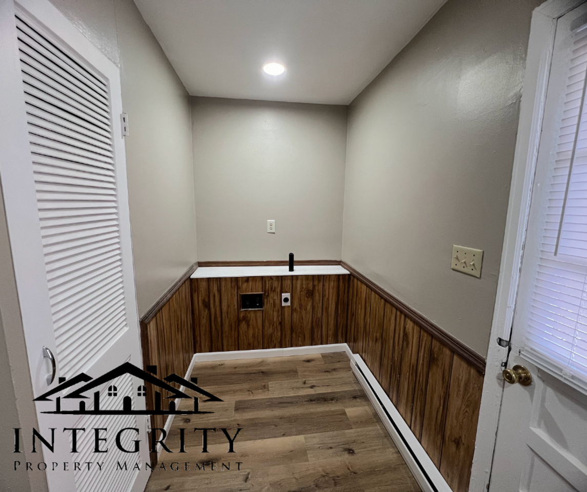 112 Fleetwood Dr Apt A - Photo 5 of 7